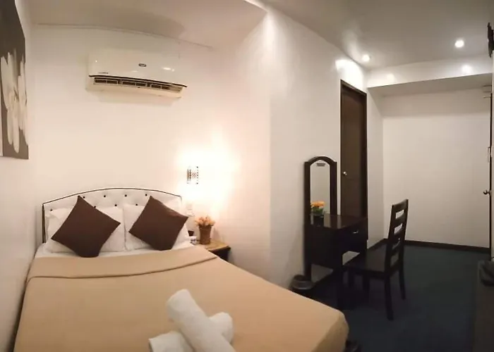 Amax Cebu 3*