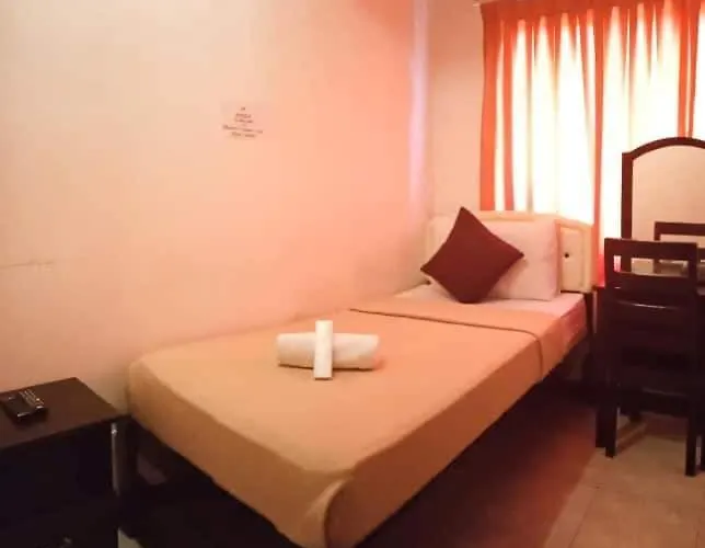 Amax Cebu 3*